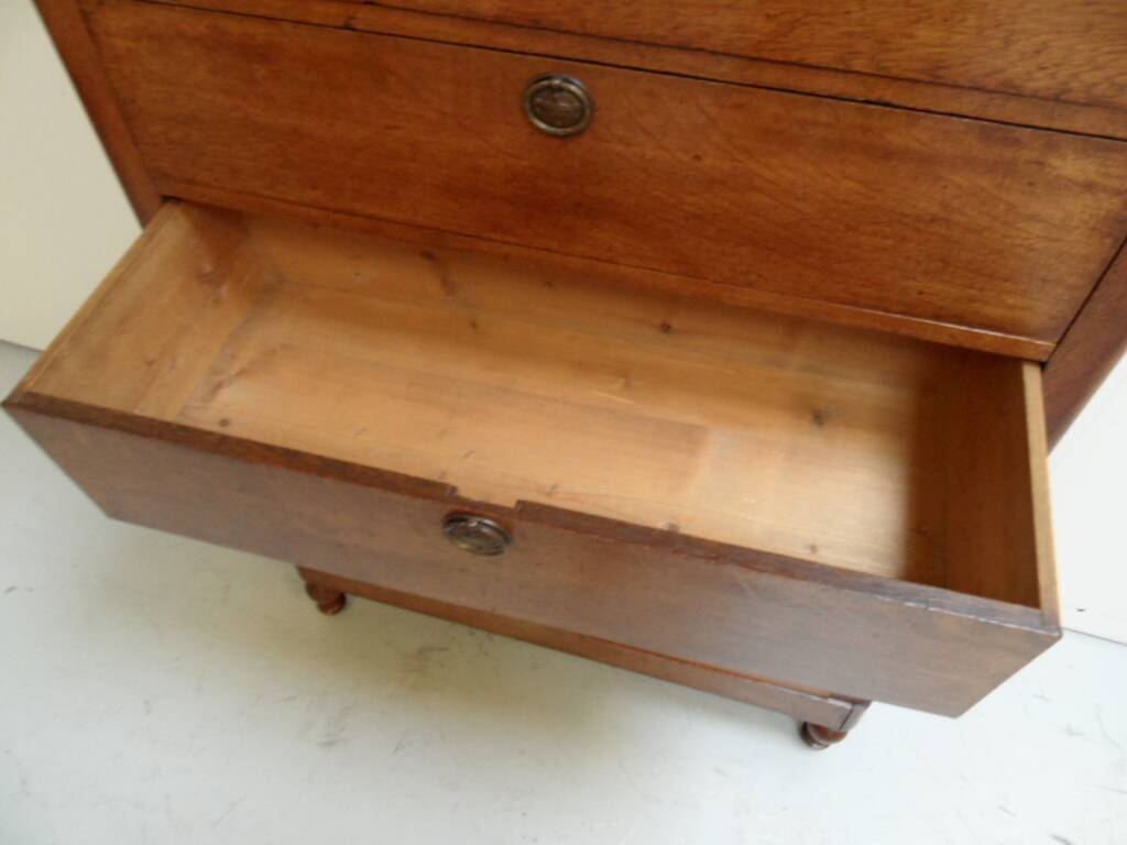 Antique oak chest of drawers  Chiffoniere