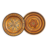 Vintage wooden decorative plates