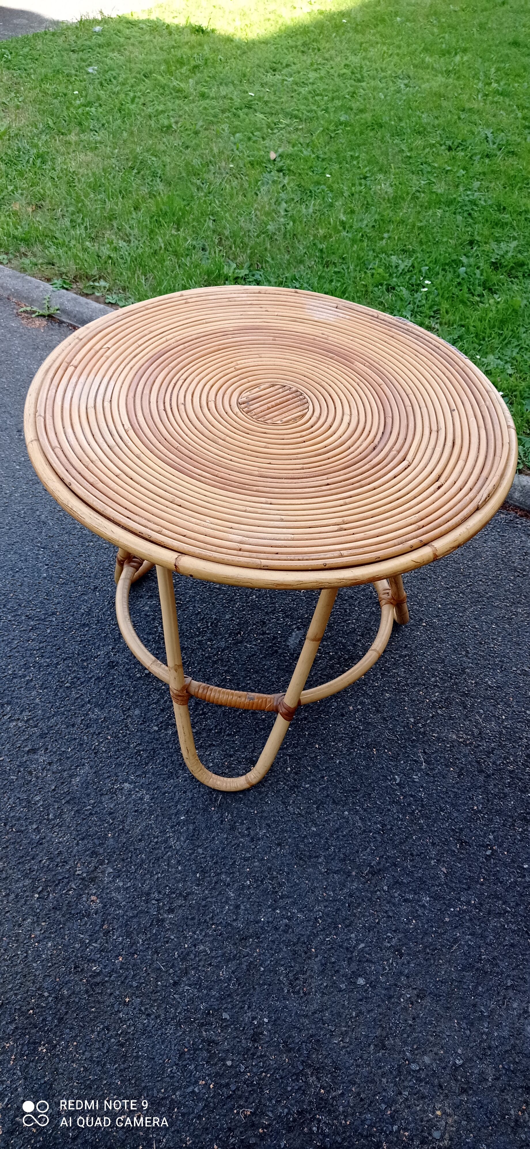 Vintage round coffee table in natural rattan