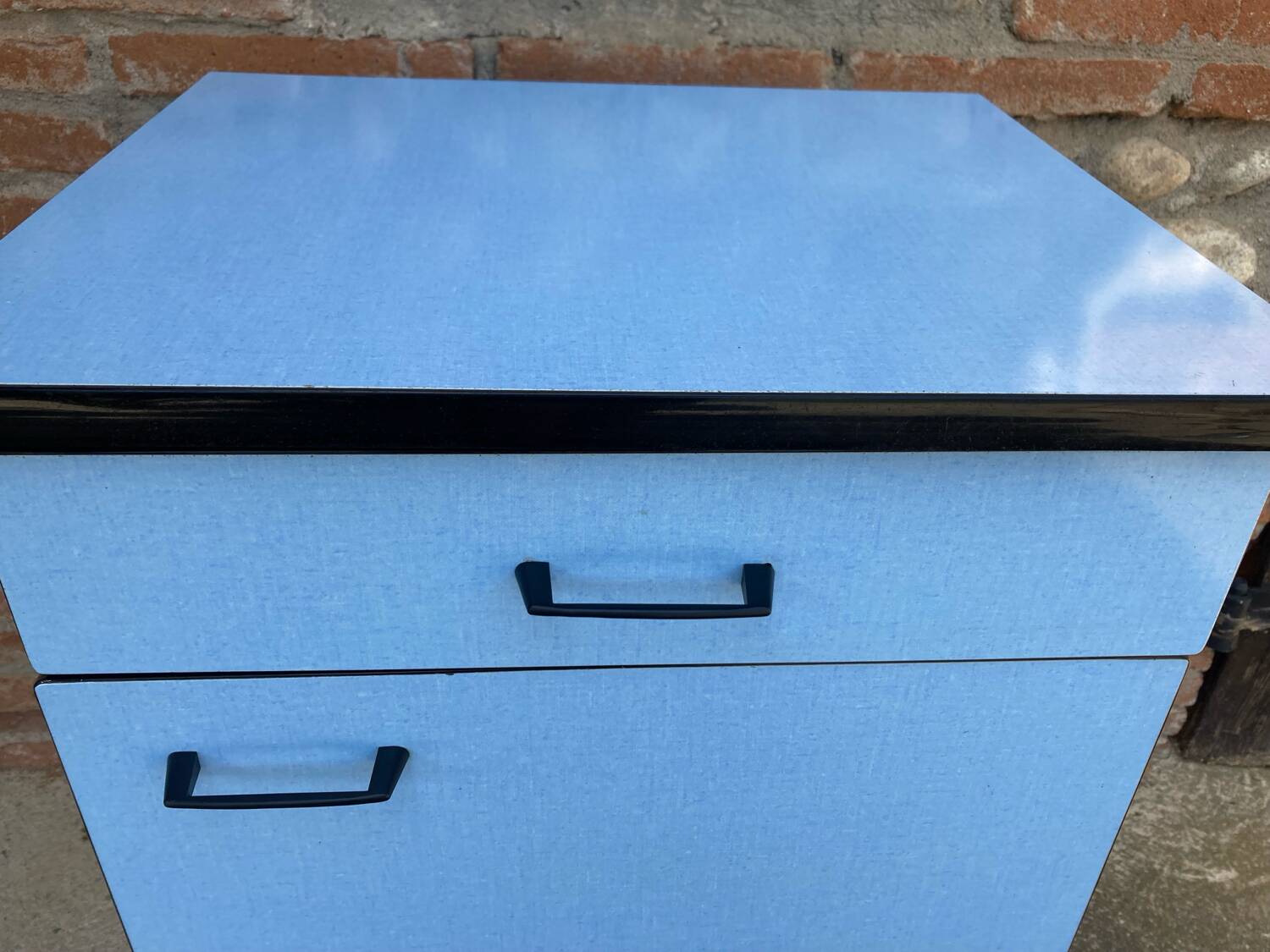 Formica base cabinet