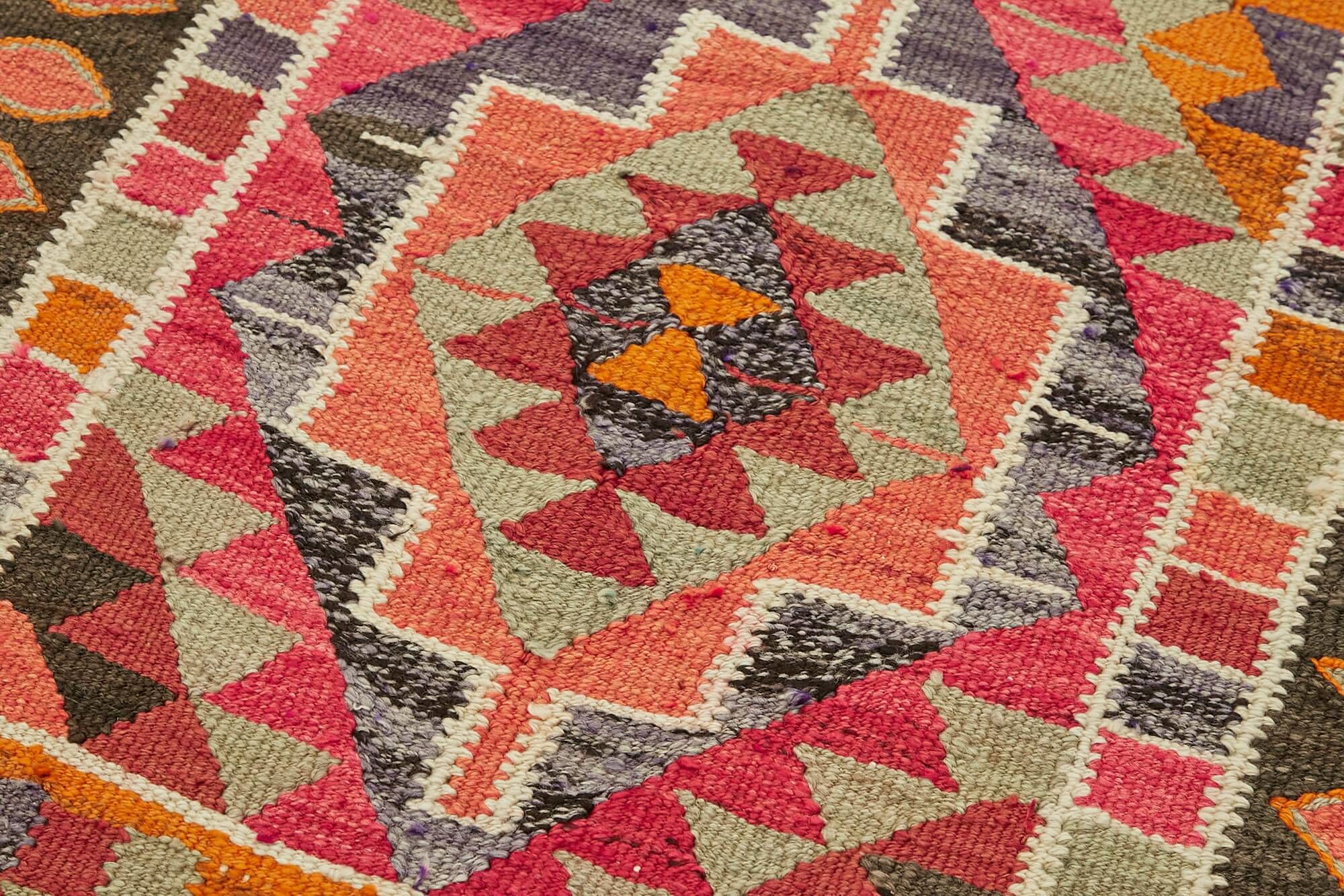 Turkish Handwoven Vintage Herki Kilim 94 cm x 346 cm