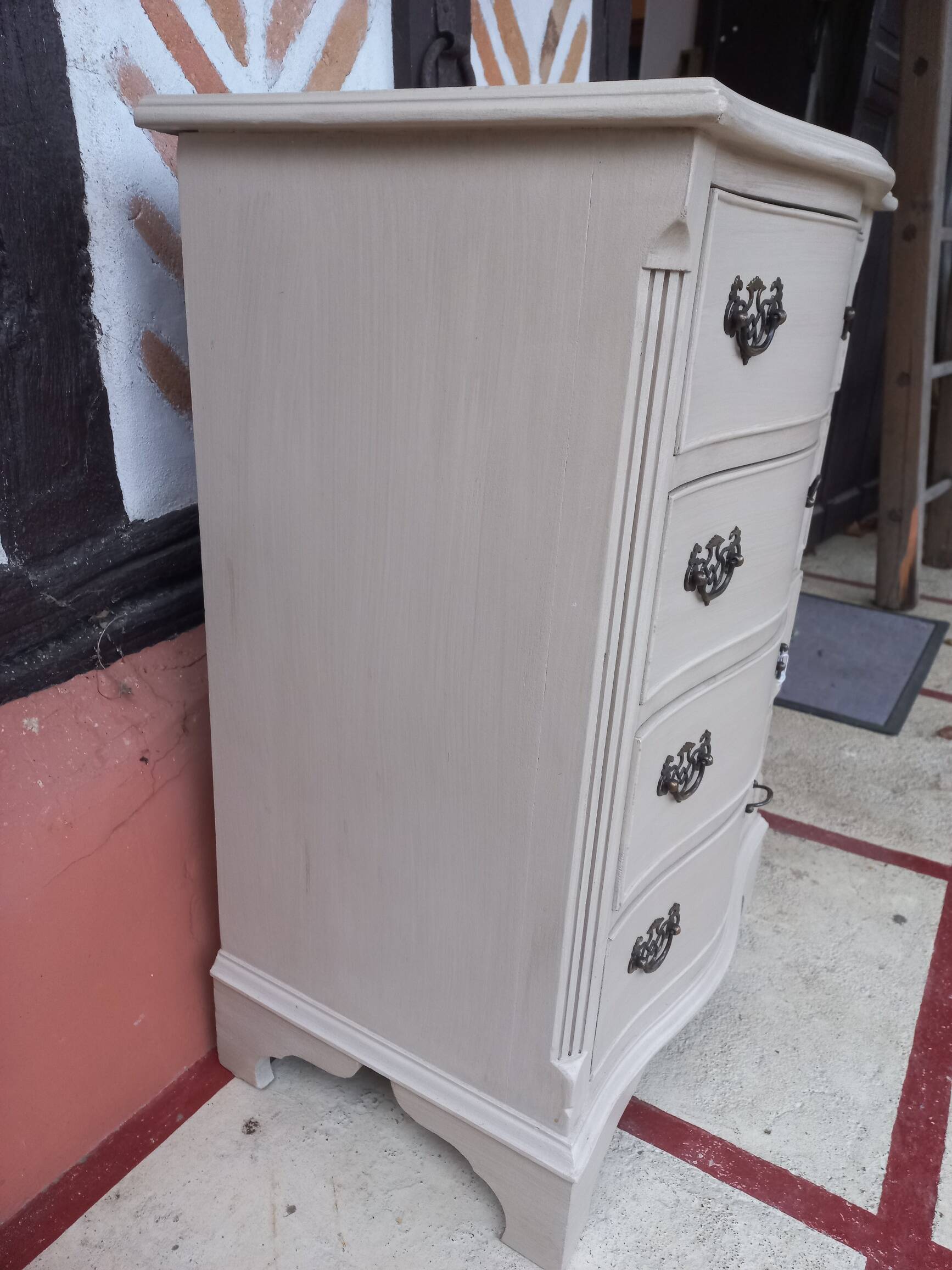 Petite commode anglaise patinée lin vieilli