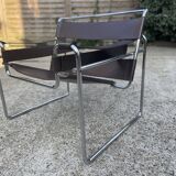 Vassily armchair by Marcel Breuer (Knoll)