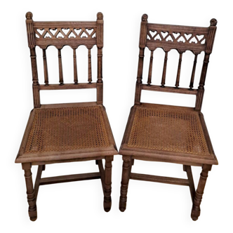 Deux chaises cannées style Henri II