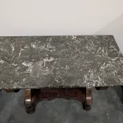 Console restored in flamed mahogany, Sainte-Anne marble, claw feet.