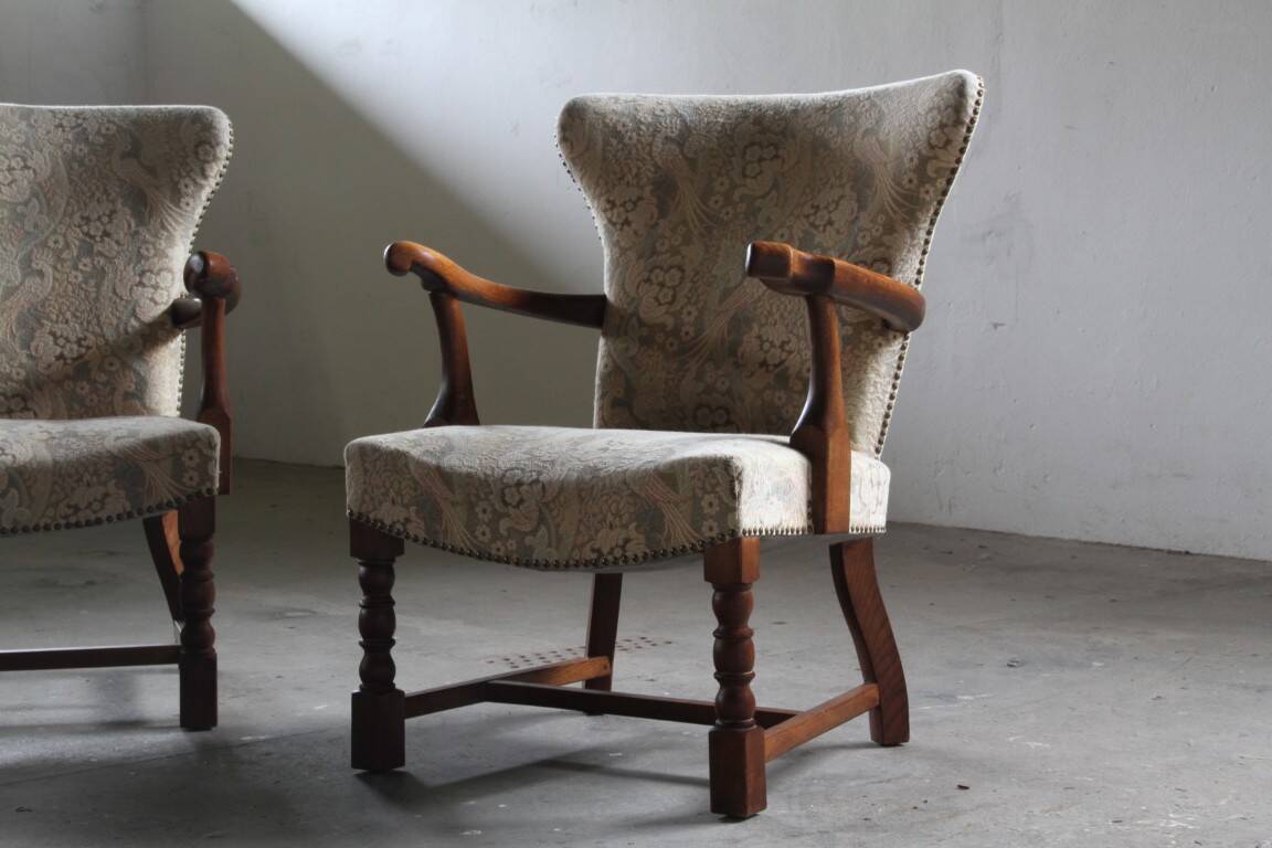 Vintage Danish Art Deco Pair of Armchairs in Solid Oak - 1940s