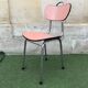 Chaise rose en Formica