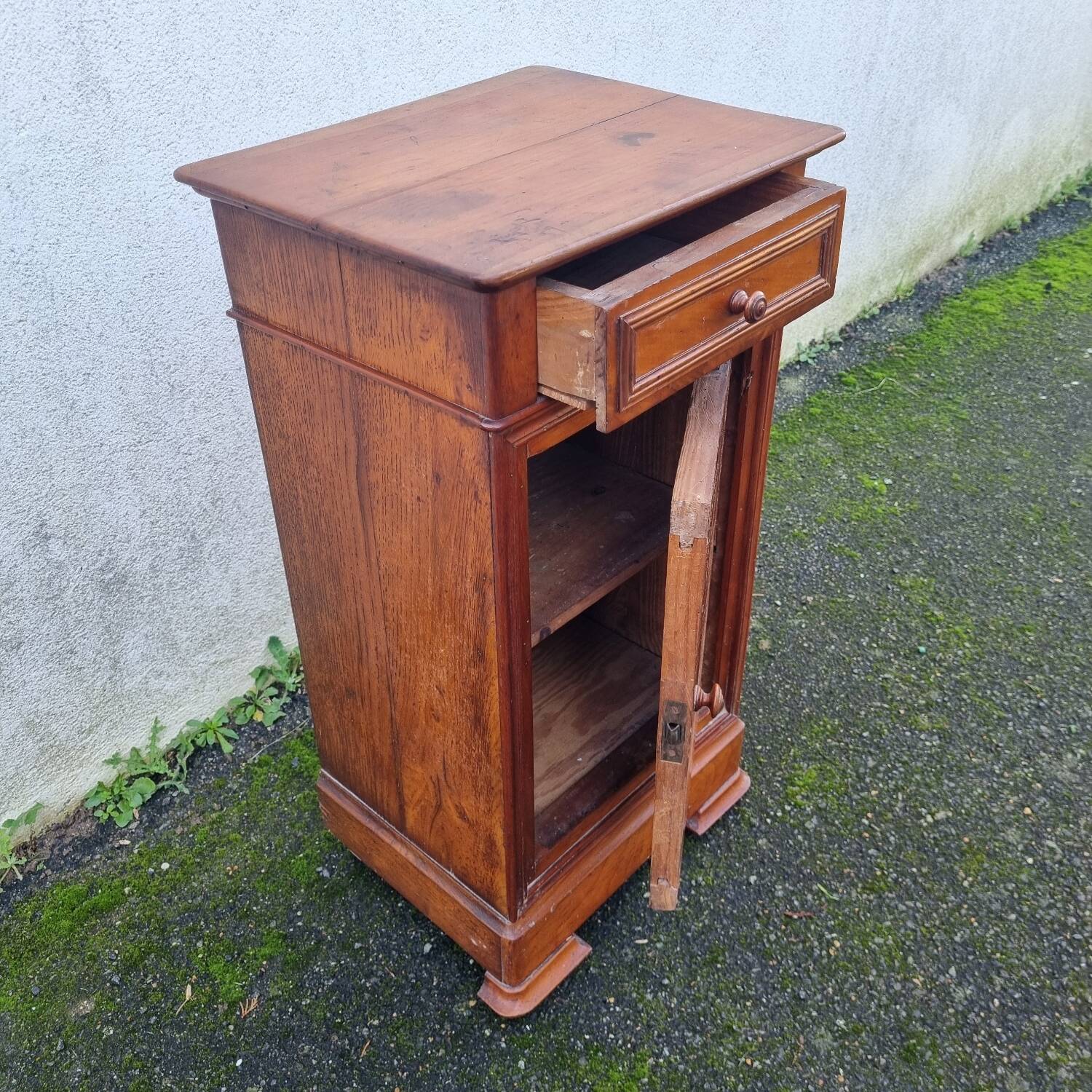 Table de nuit début XXéme