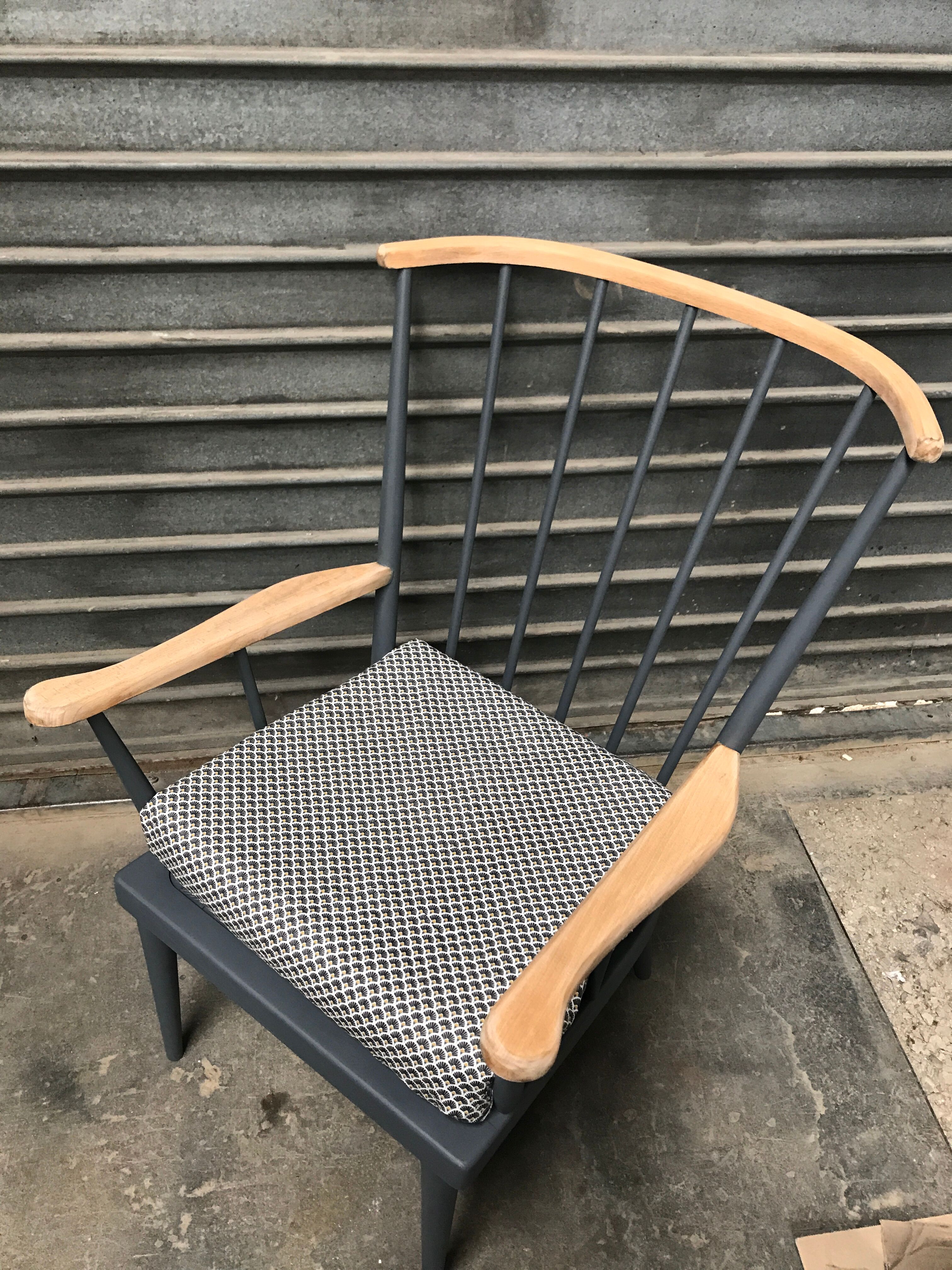 Baumann eventail armchair