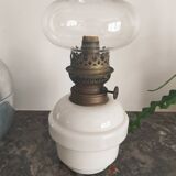 Oil lamp in opaline and brass