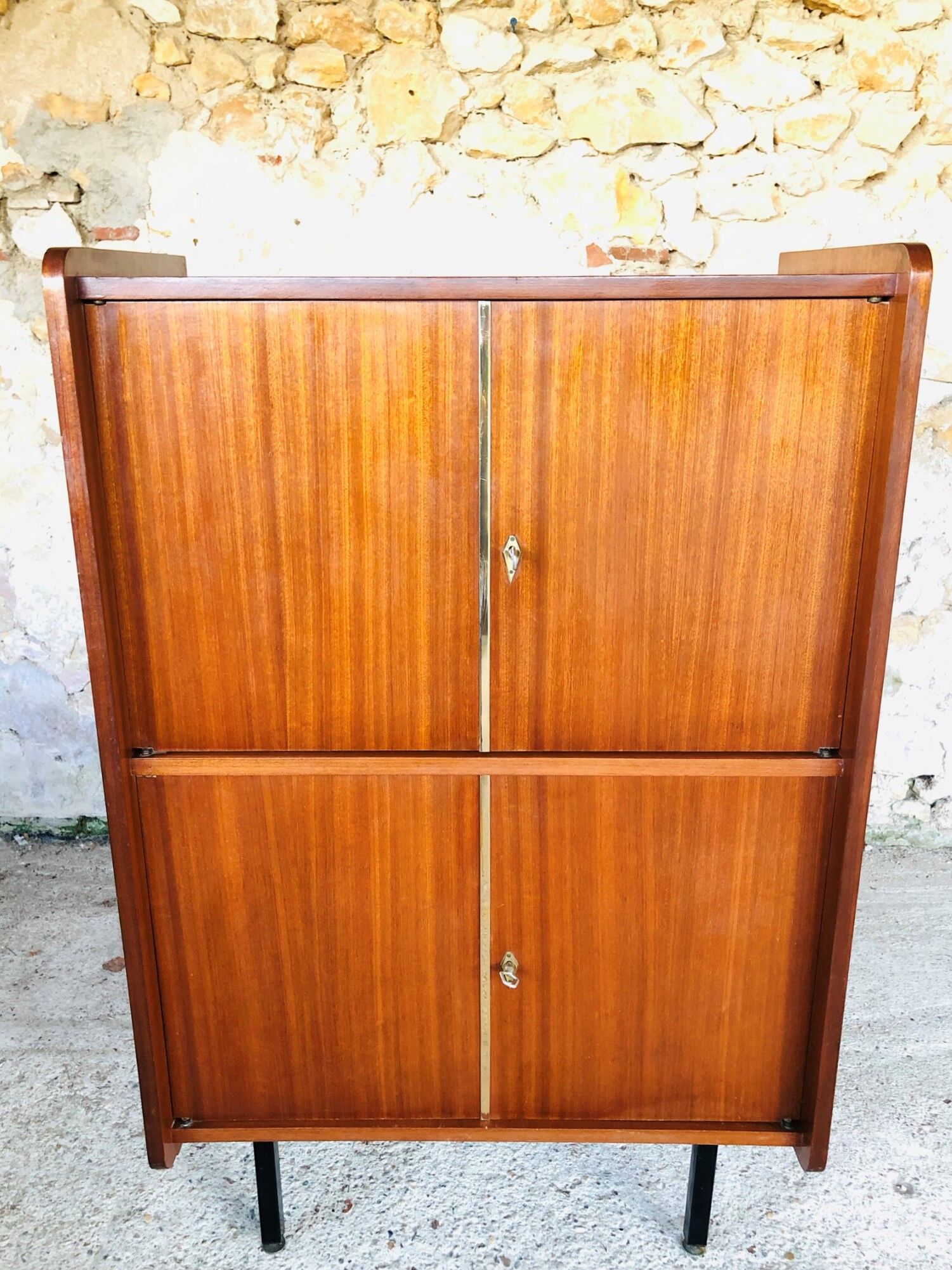 Storage cabinet with double compartment, metal feet circa 60's