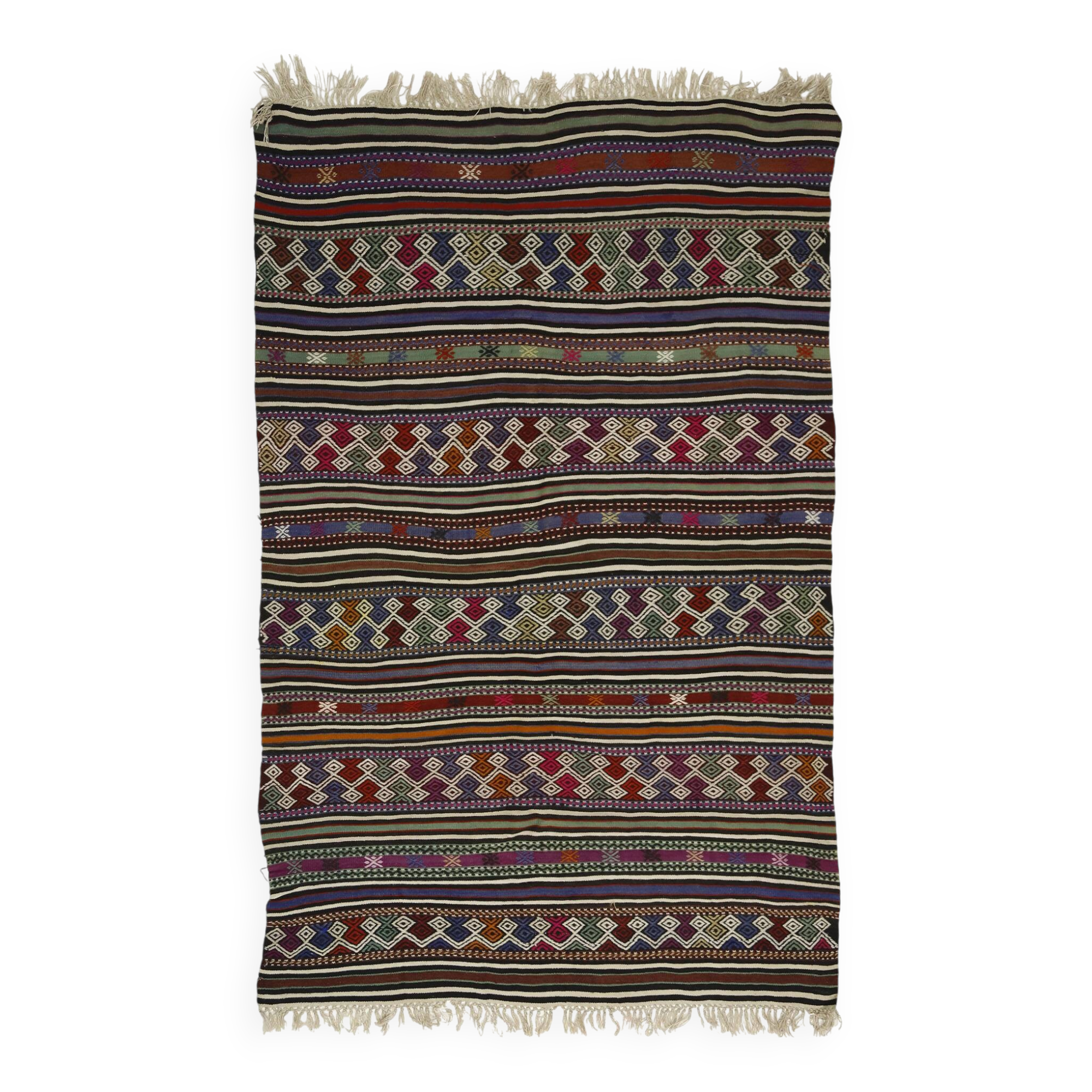 Bohemian Style Handcrafted Vintage Rug 150x 240 cm