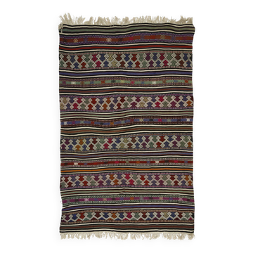 Bohemian Style Handcrafted Vintage Rug 150x 240 cm