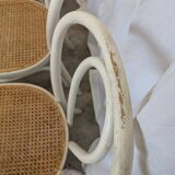 Ensemble de 6 chaises de salle à manger vintage de style Thonet : bois blanc et assise en cannage.