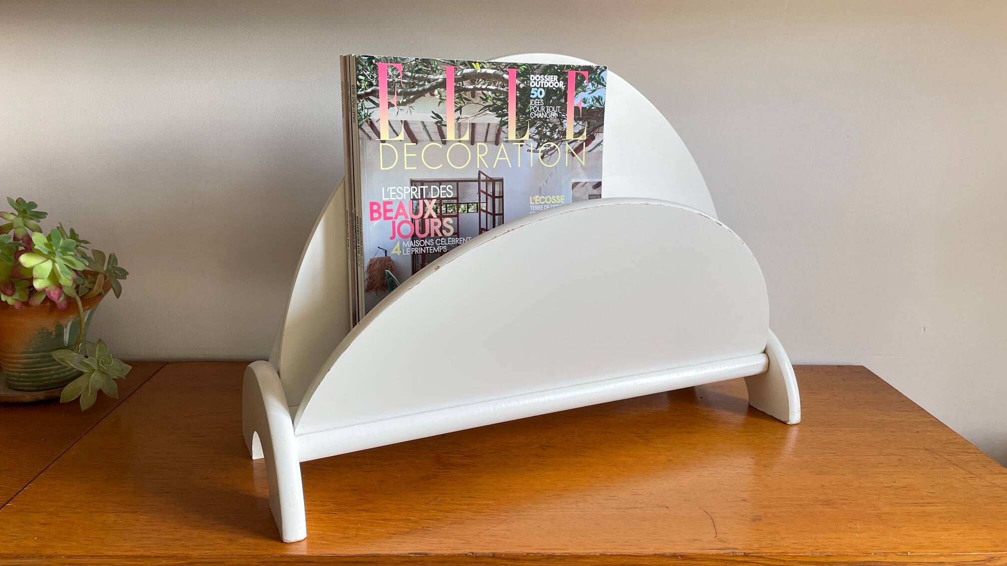 White Magazine Rack 1980s Design