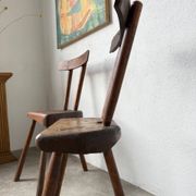Paire de chaises tripodes savoyardes art populaire chêne