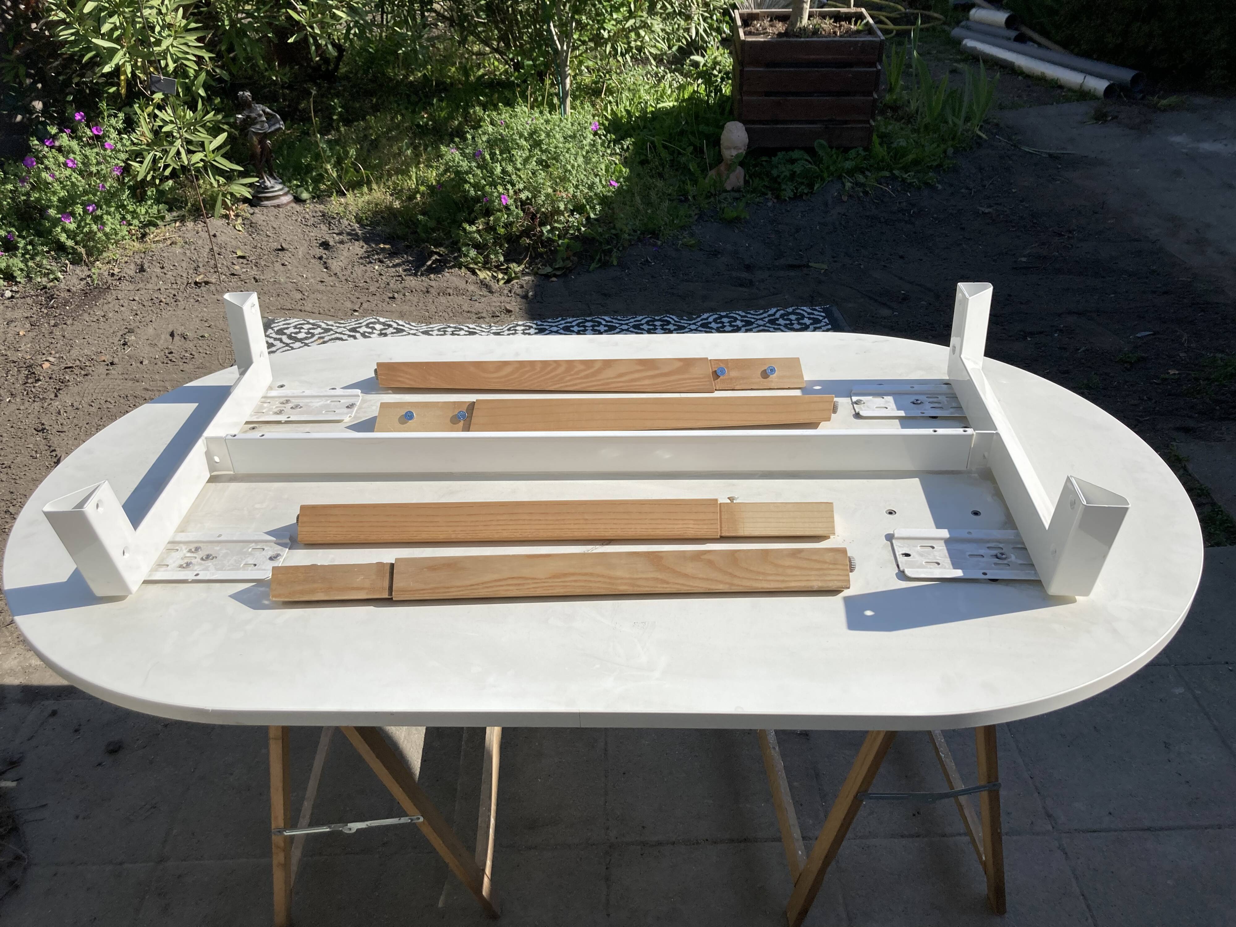 White oval table solid wood base