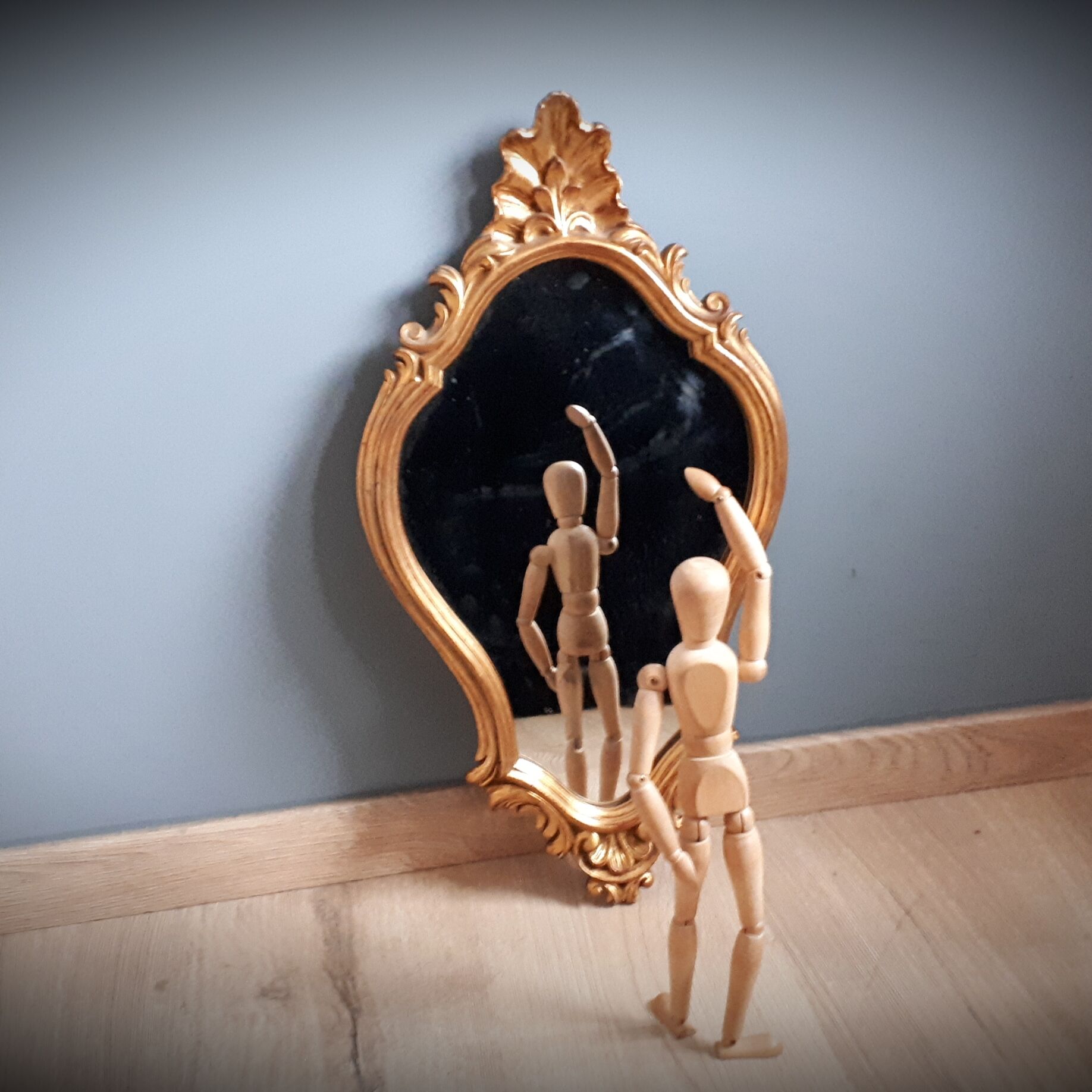 Baroque golden mirror