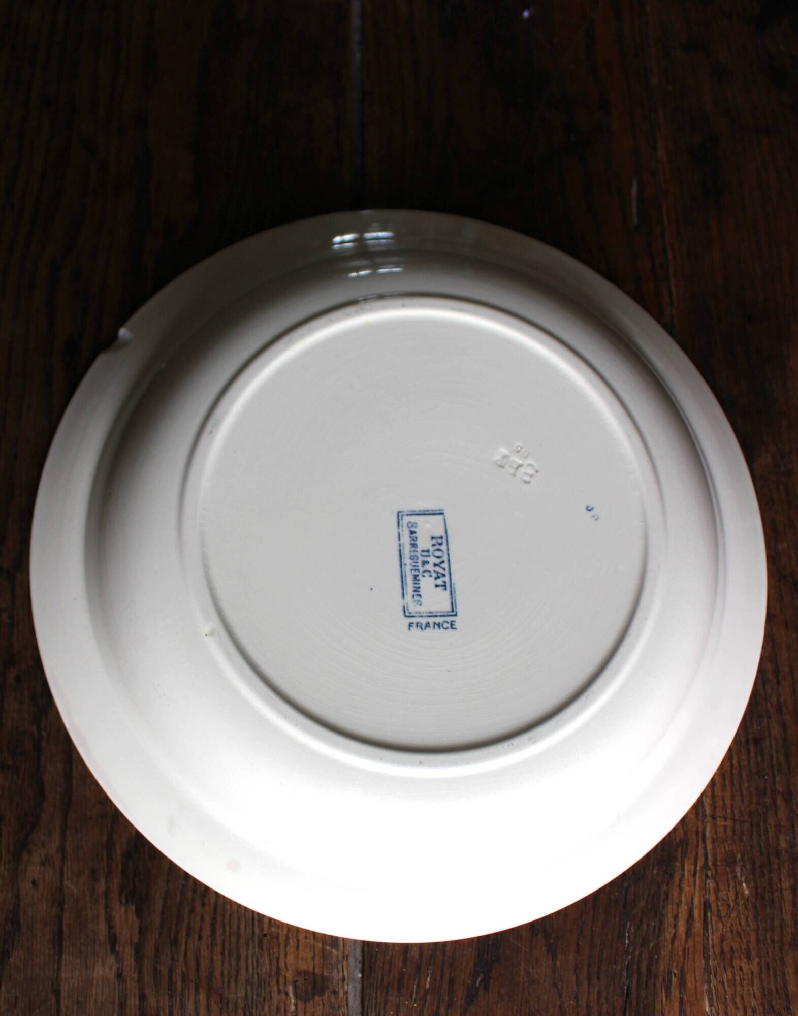 Plat rond creux Terre de fer Bleu Royat Sarreguemines