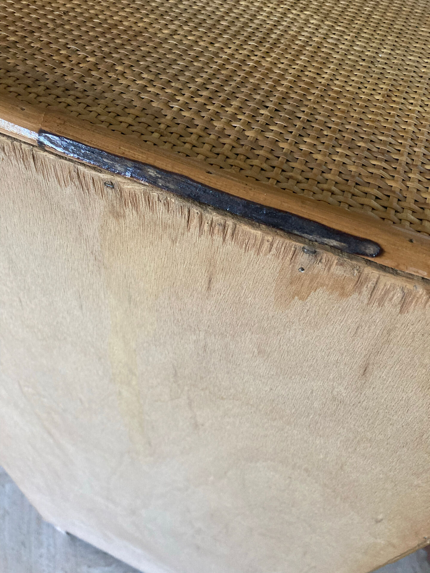Vintage rattan chest of drawers with 6 drawers