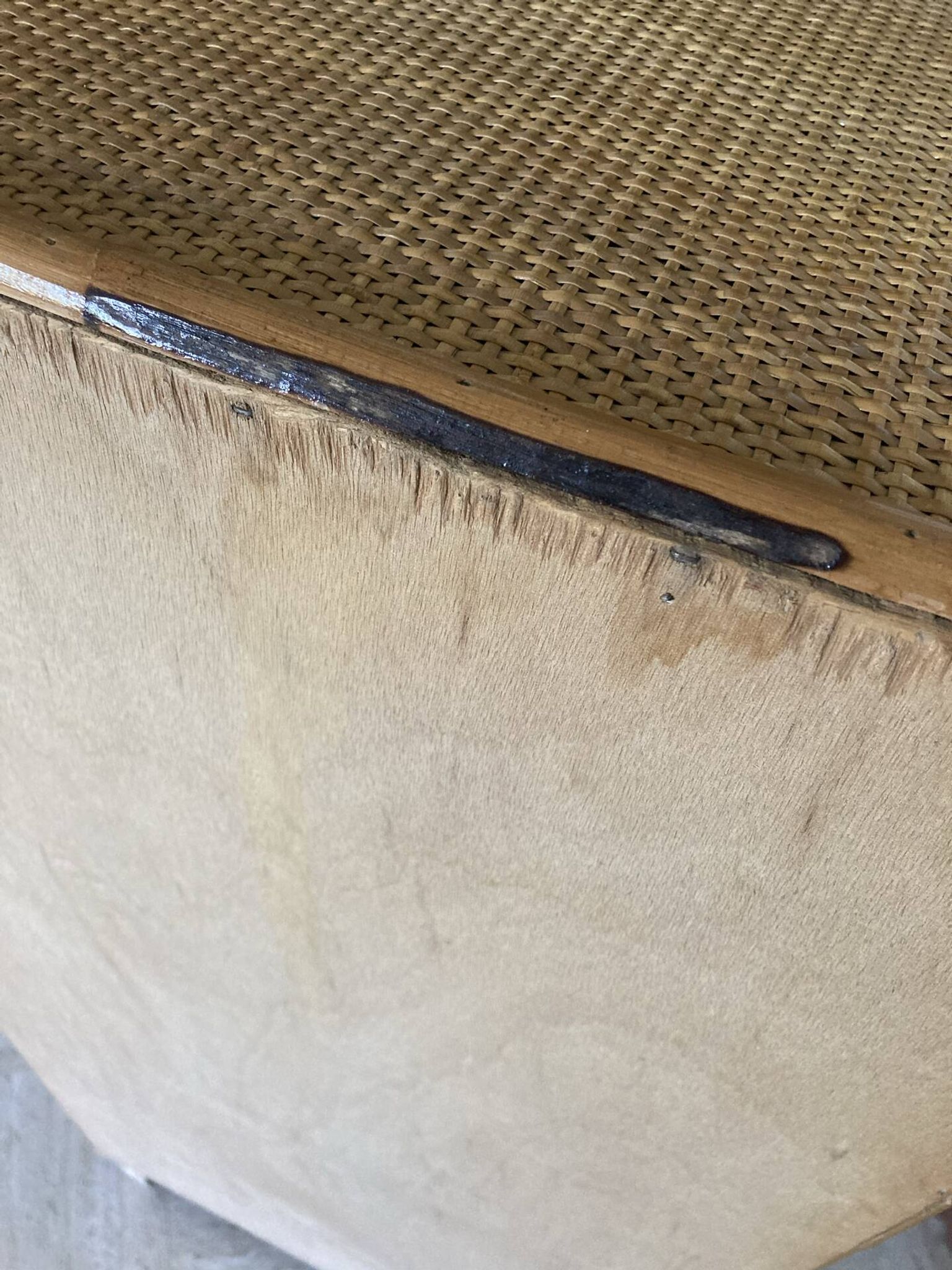 Vintage rattan chest of drawers with 6 drawers