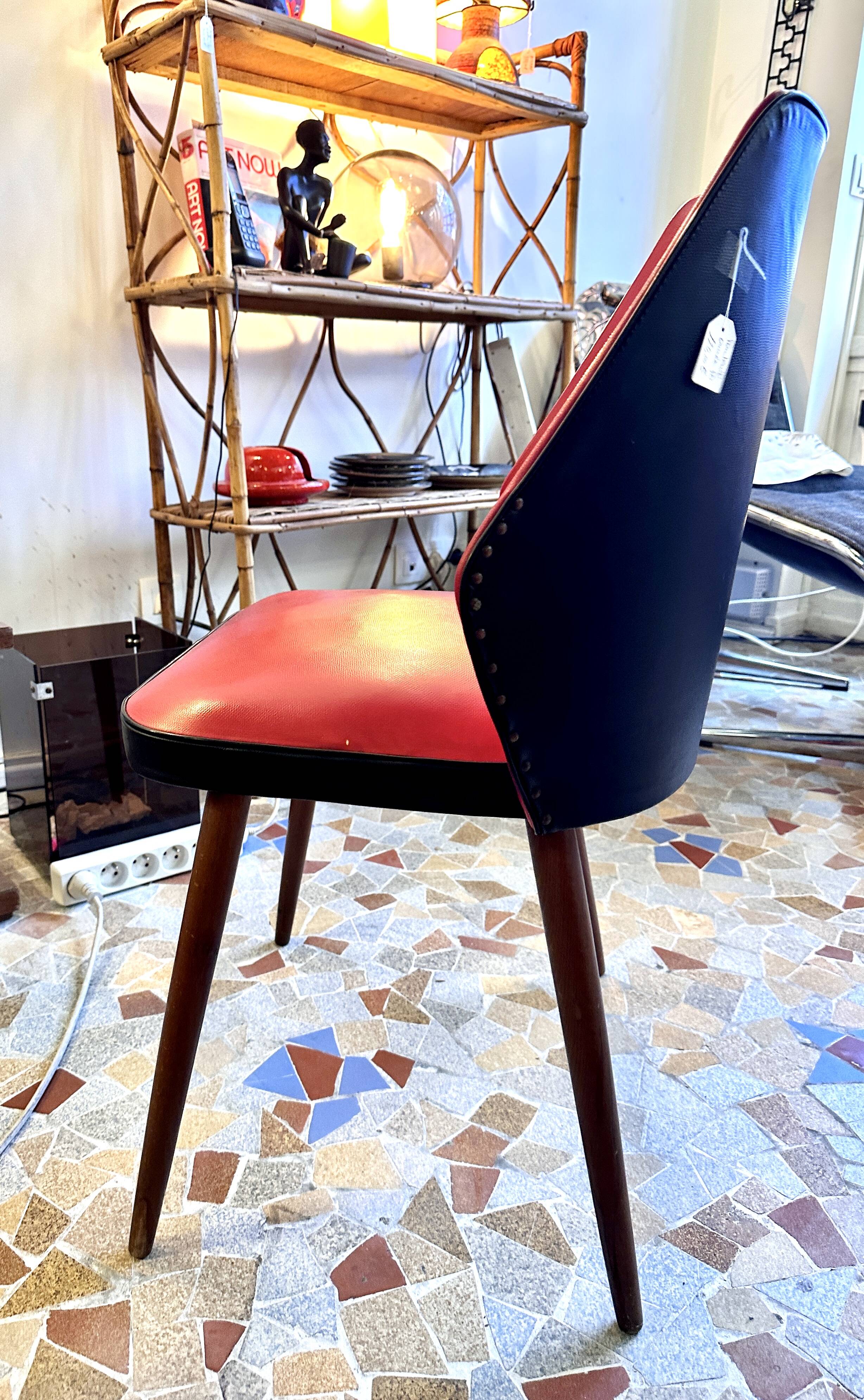 Chaise de bureau rouge