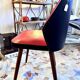 Chaise de bureau rouge