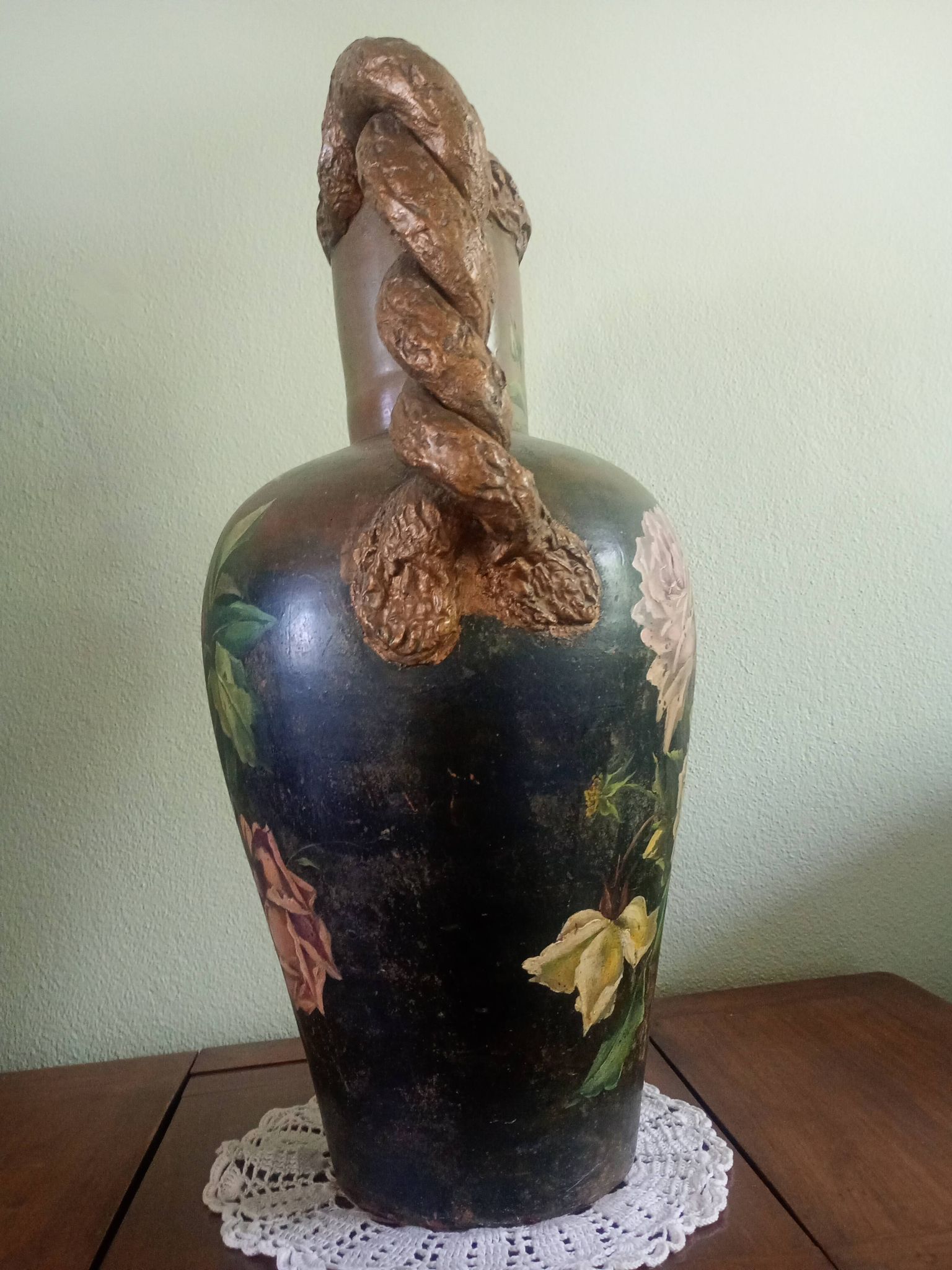 Double-handled vase with roses by Georges Weissenburger, École de Nancy.