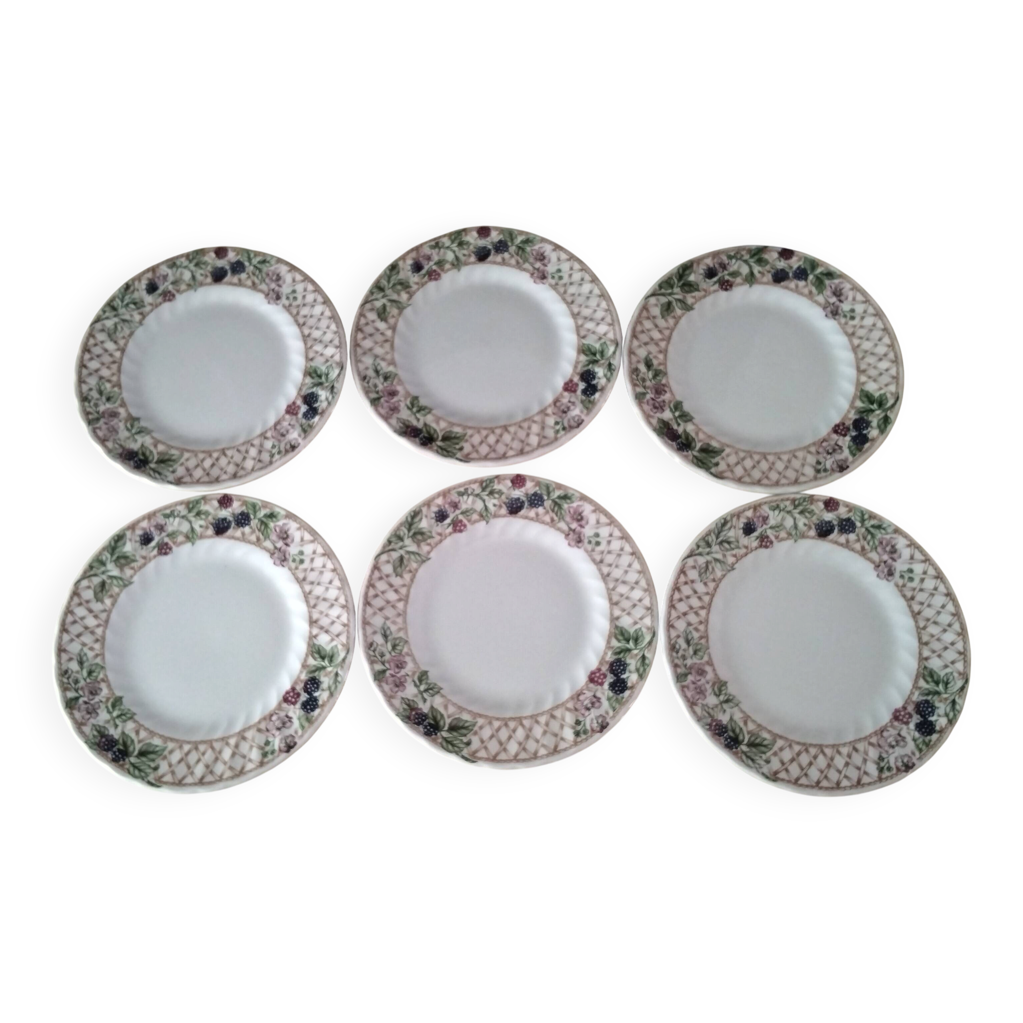 6 dessert plates in Churchill porcelain, model "Blackberry Trellis"