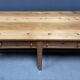 Grande table à draperie en bois antique
