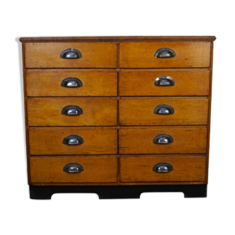 Apothecary cabinet or bank of drawers in oak and German pine mid-twentieth century