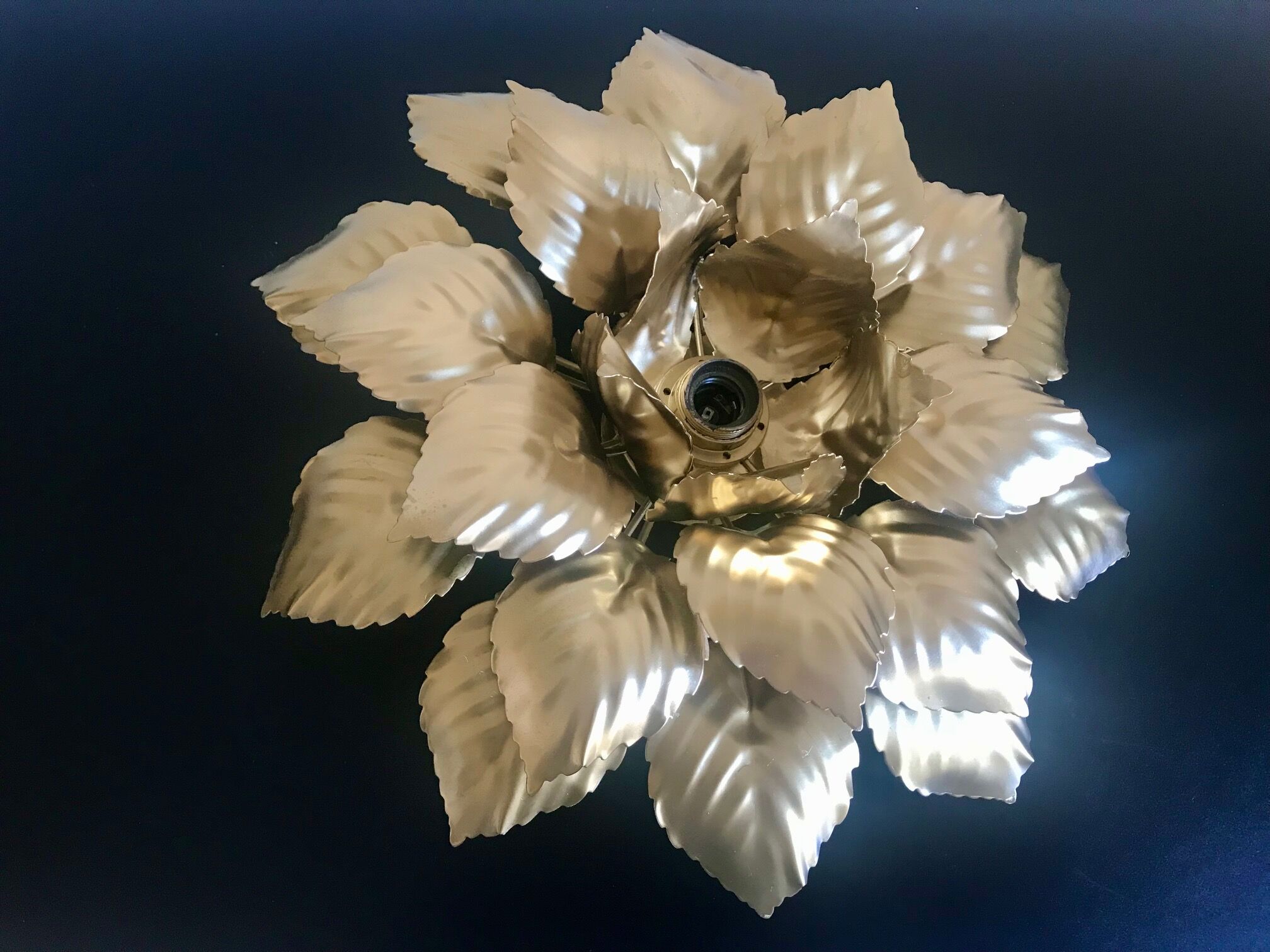 Ceiling lamp flower / golden leaves