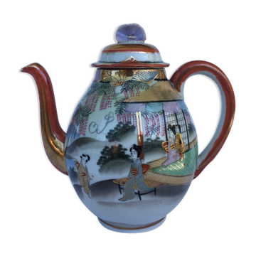 Porcelain teapot with Japanese decoration