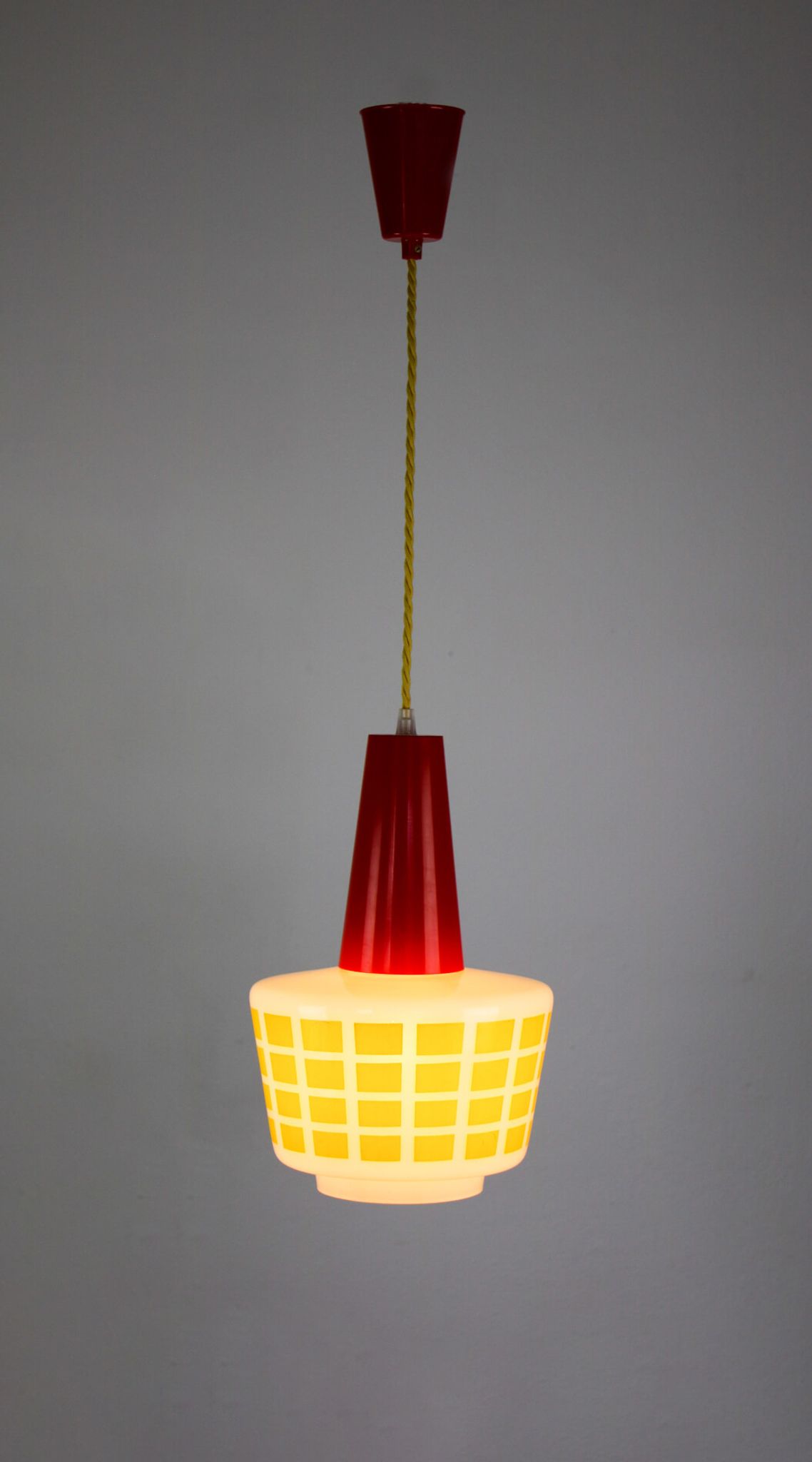 Suspension en verre rouge et jaune