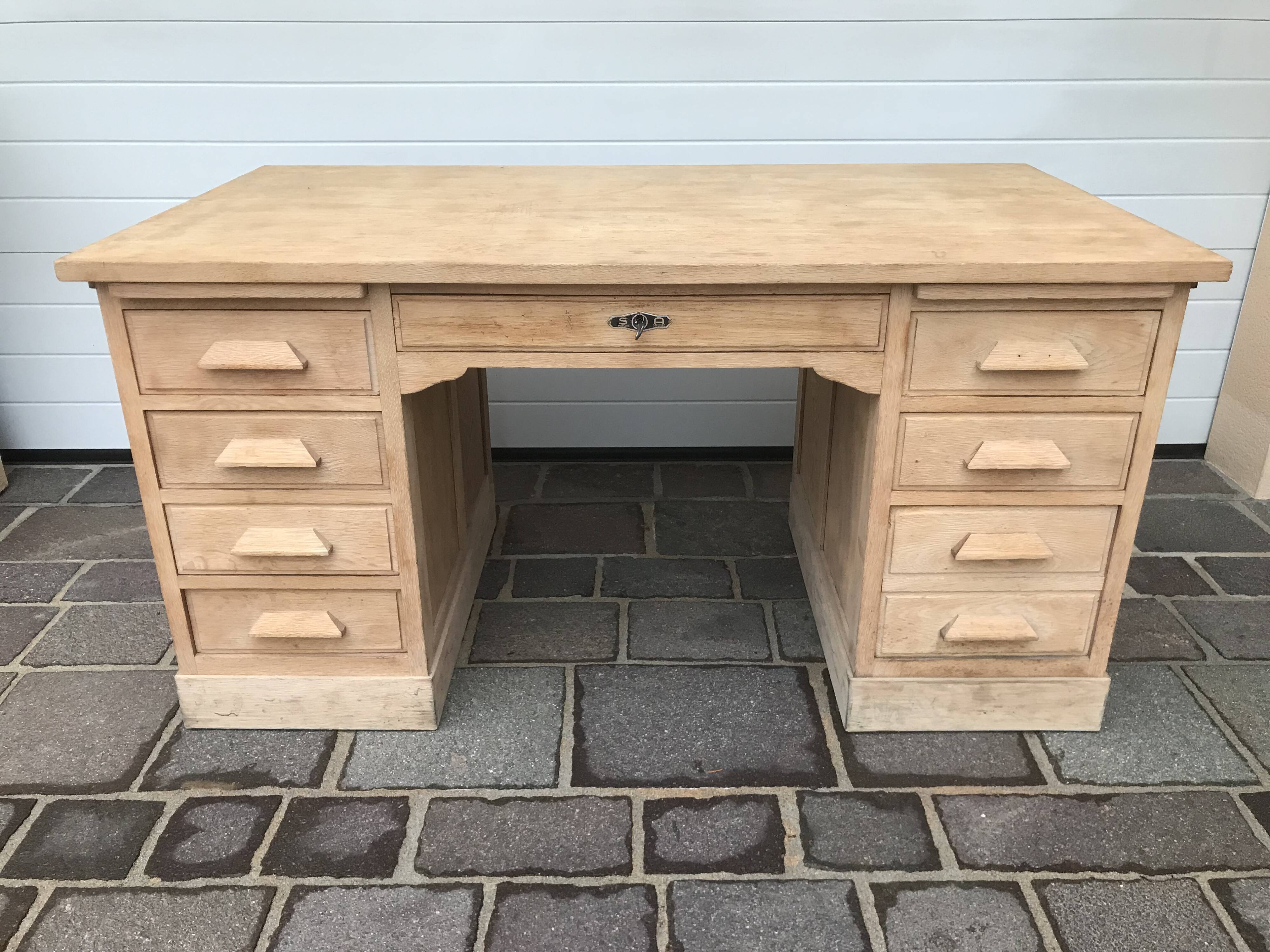 Office of "Minister"