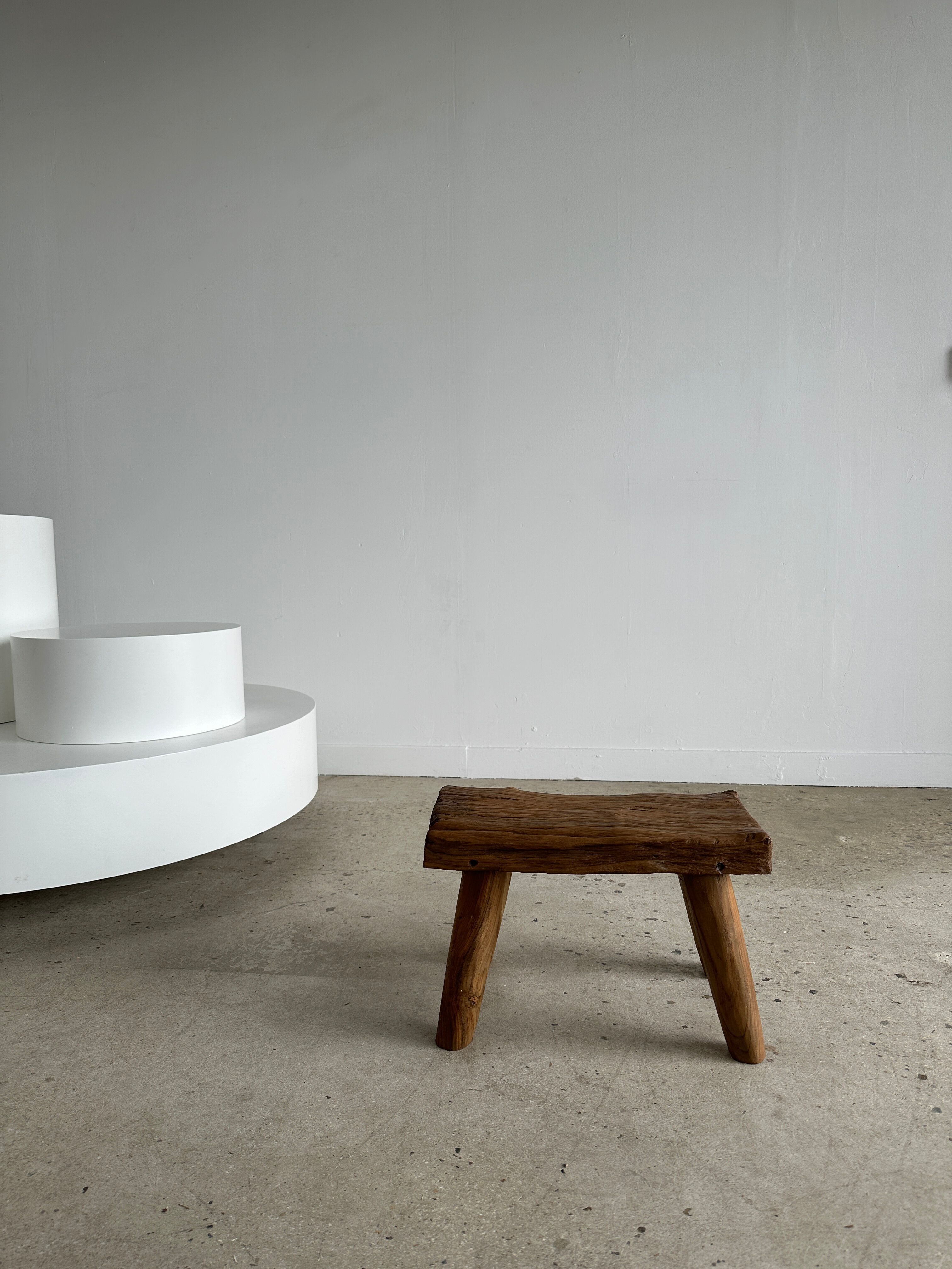 Stool in blond teak