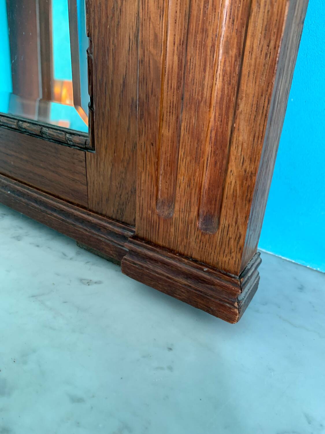 Antique carved solid wood buffet mirror, late 19th century.