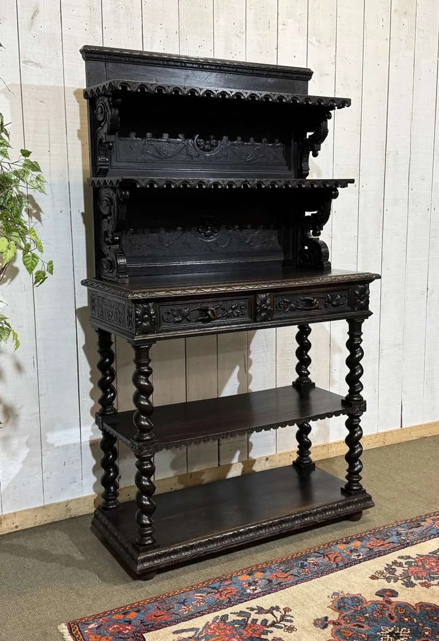 Dessert in oak from the late 19th century in the Henri II style.