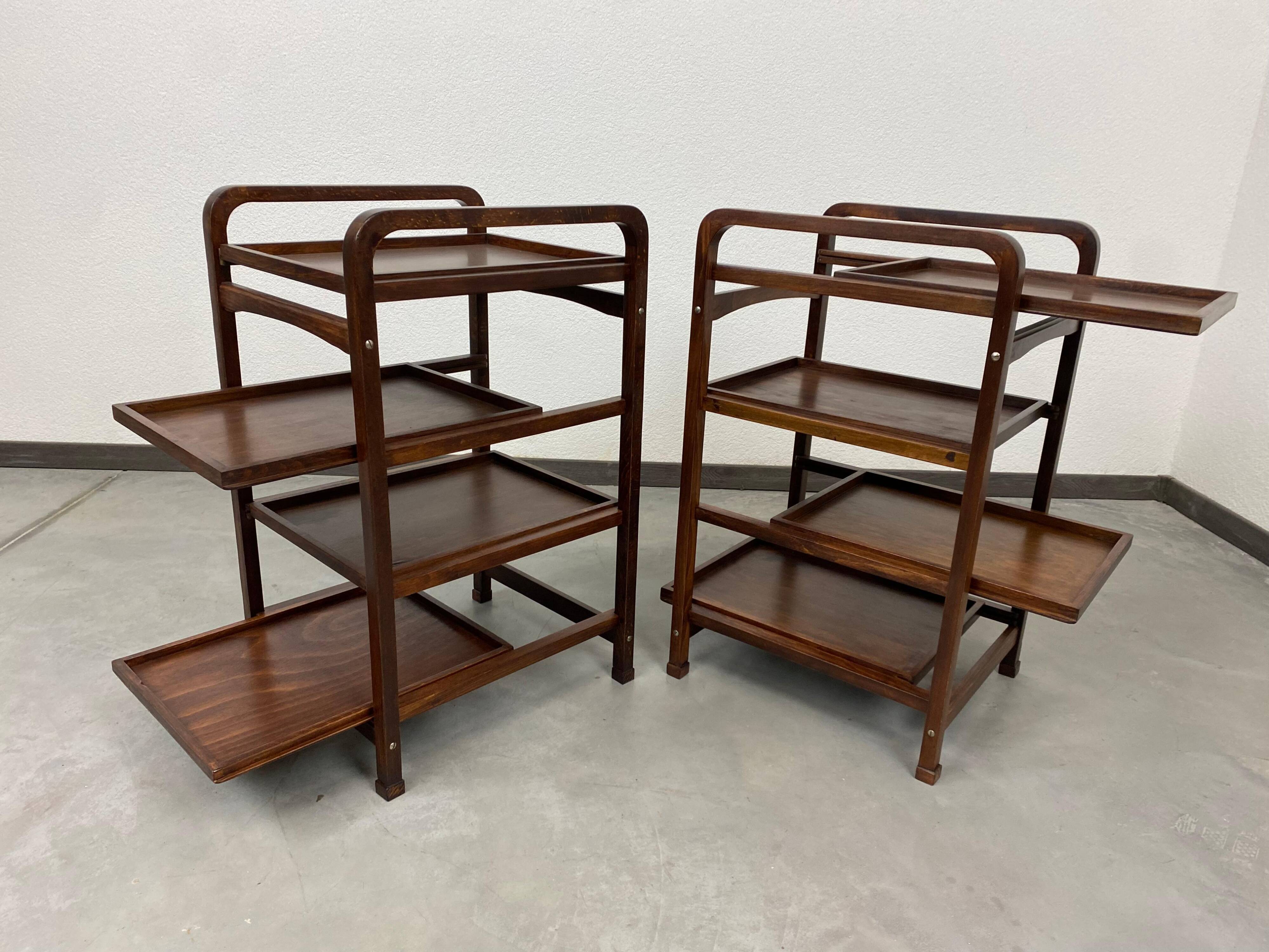 Thonet shelves
