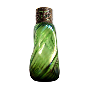 Vase en verre irisé