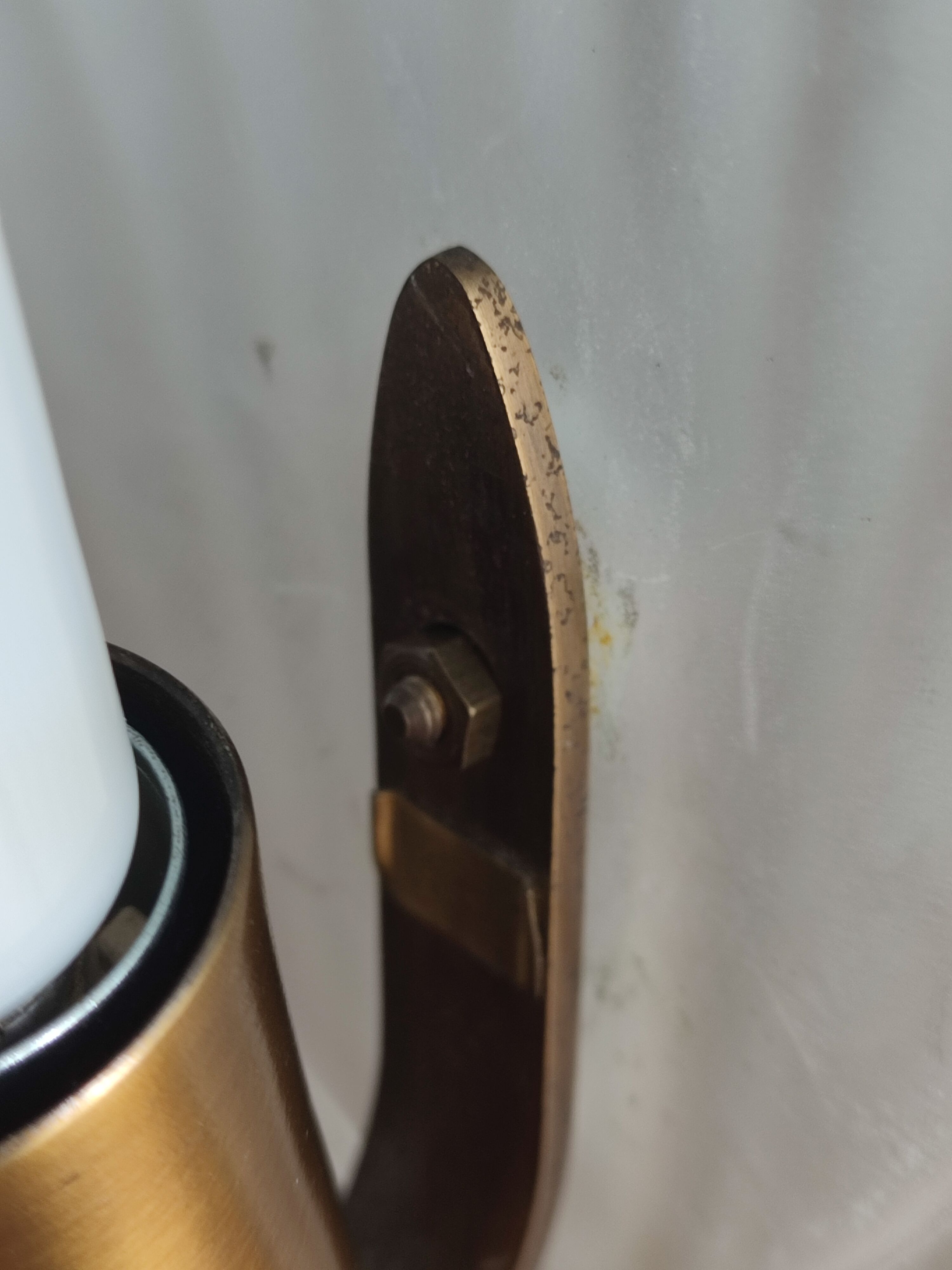 Vintage shell table lamp