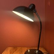 Lampe de bureau noire allemande MidCentury par Kaiser Idell, années 1940