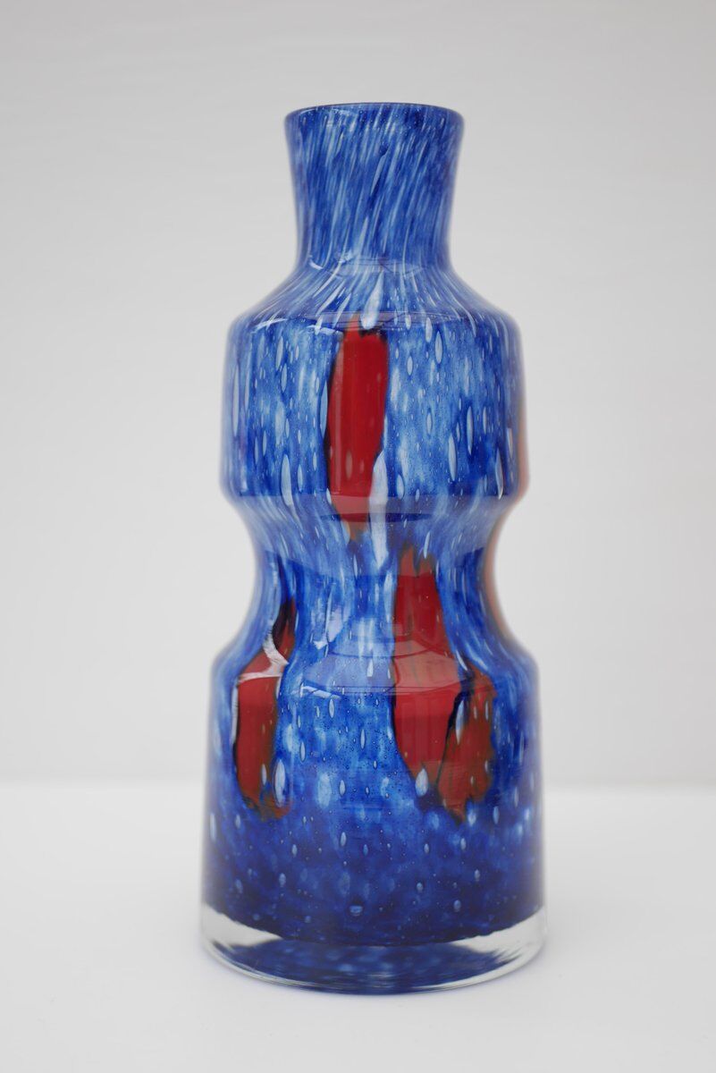 Blue glass art vase from Prachen Glass Works