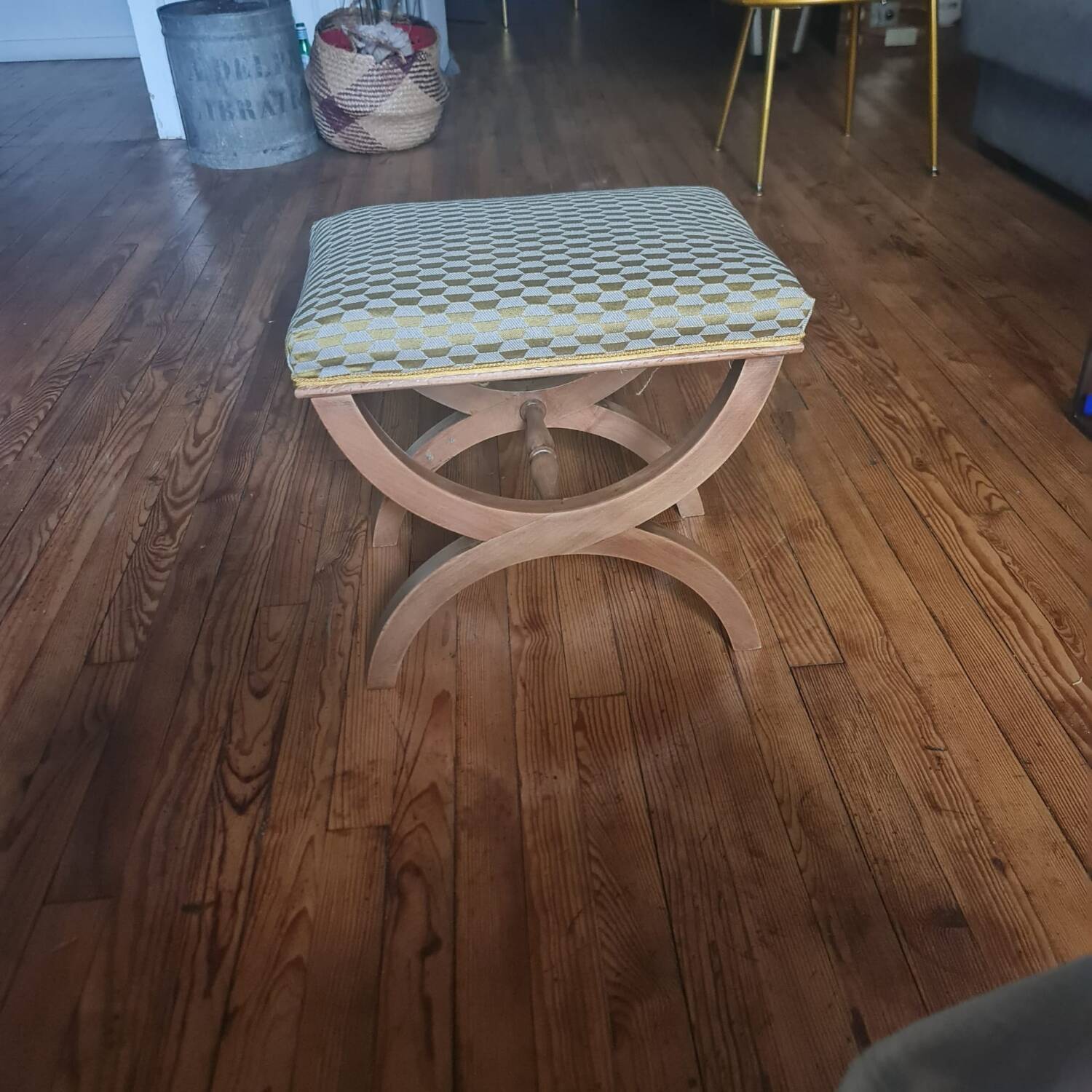 Tabouret curule