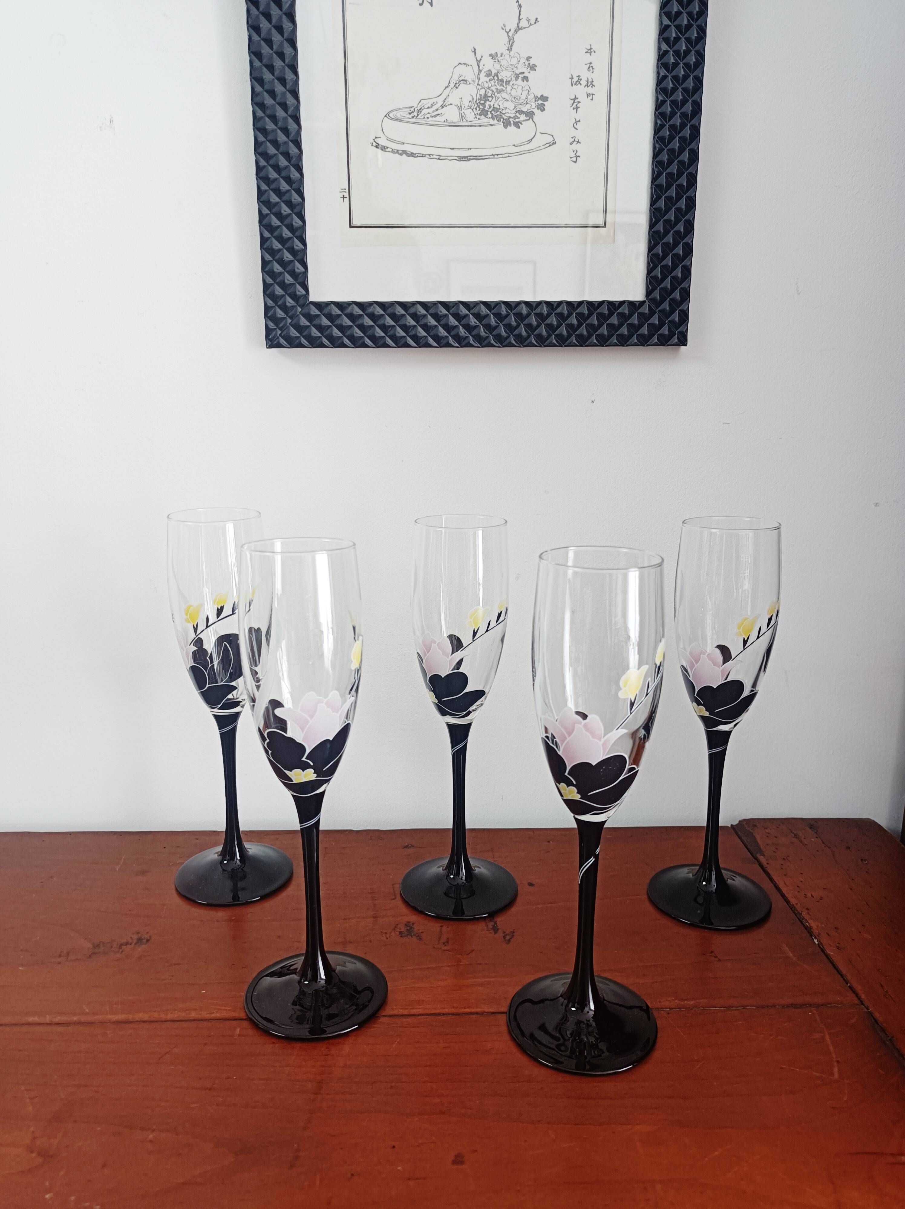 Set of 5 Luminarc Anaïs champagne flutes