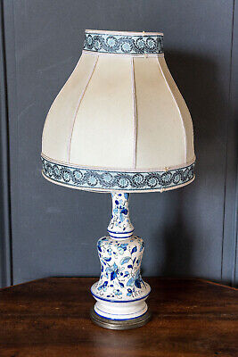 Blue and white ceramic lamp Floral decoration XXth Velvet lampshade
