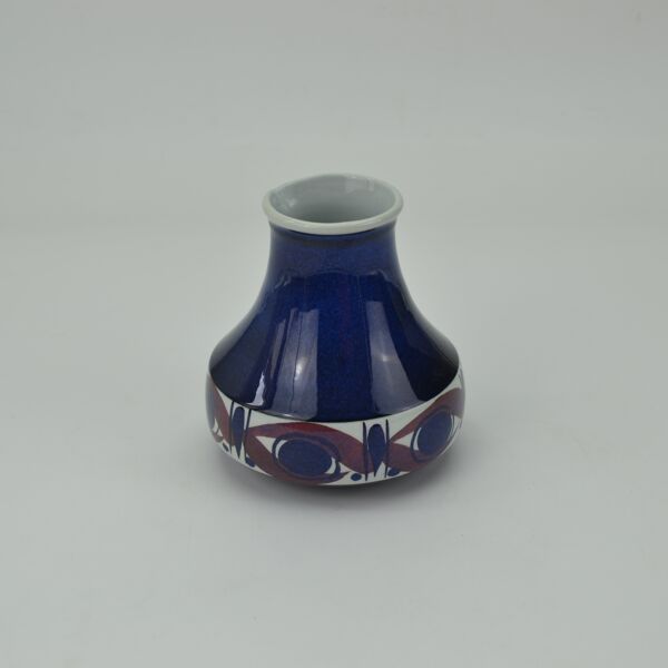 Vase en faïence série Tenera de Inge-Lise Koefoed pour Royal Copenhagen
