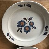 Flat plates grès earthenware of Saint Amand floral decoration Sologne