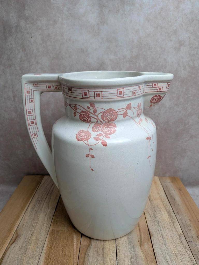 Old ironstone jug from Creil and Montereau, Rosen model.