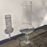 Vase sur pied en verre transparent